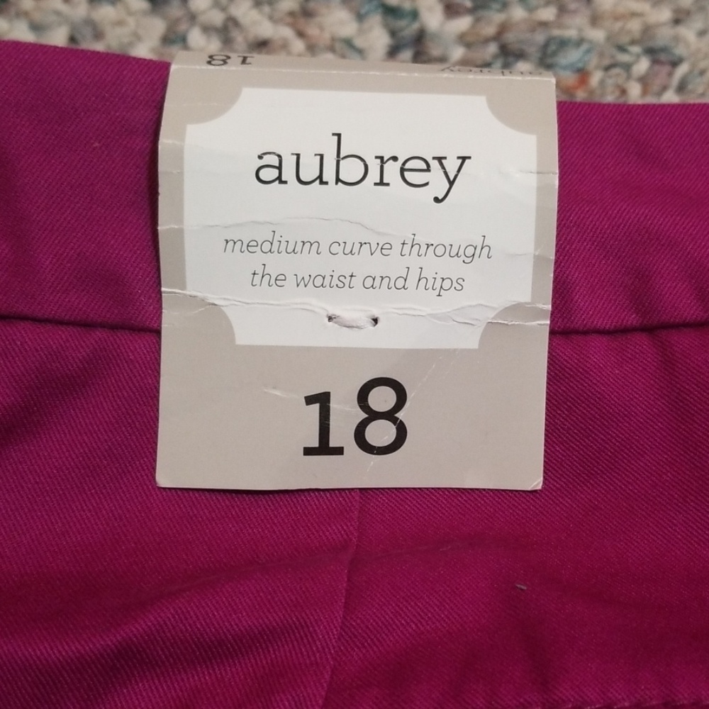 Gap Aubrey Pant Raspbery - Picture 2 of 3
